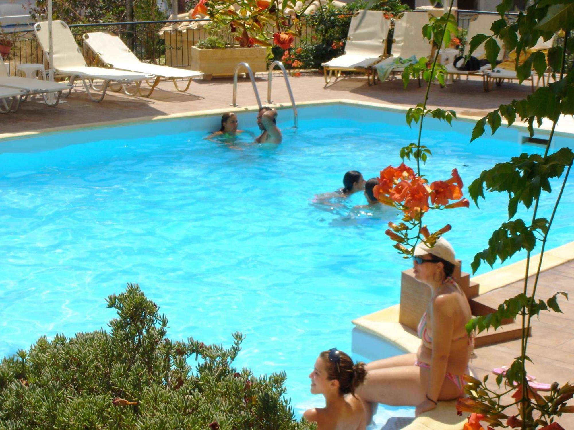 Hotel Afea Agia Marina  Dış mekan fotoğraf